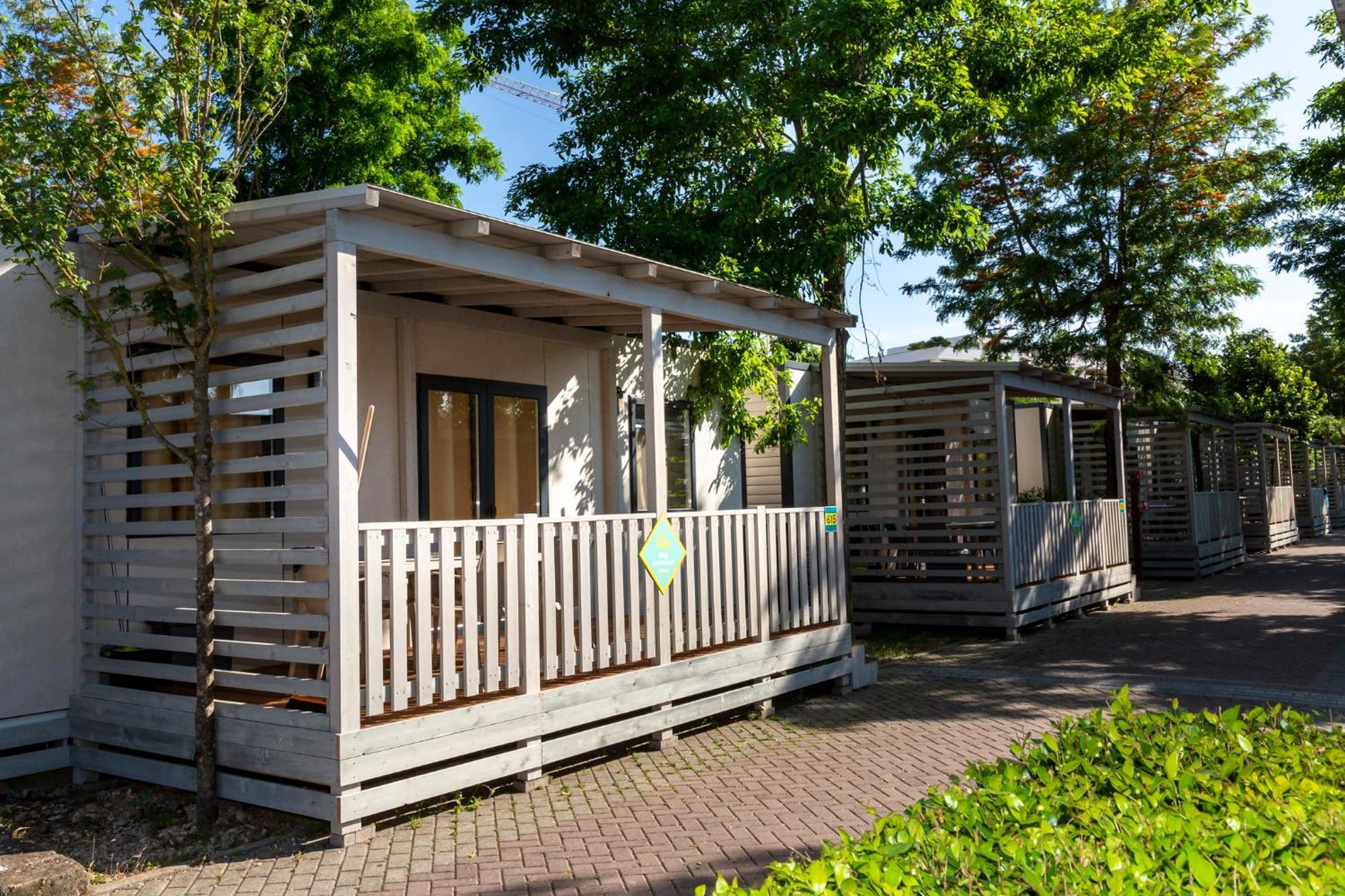 Hu Roma Camping In Town Esterno foto